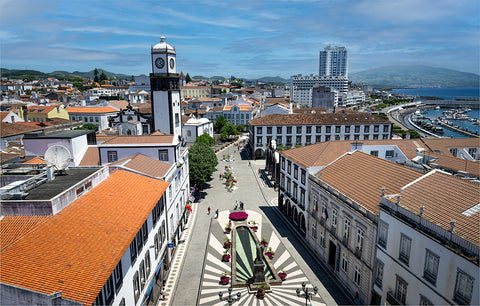 Ponda Delgada Center