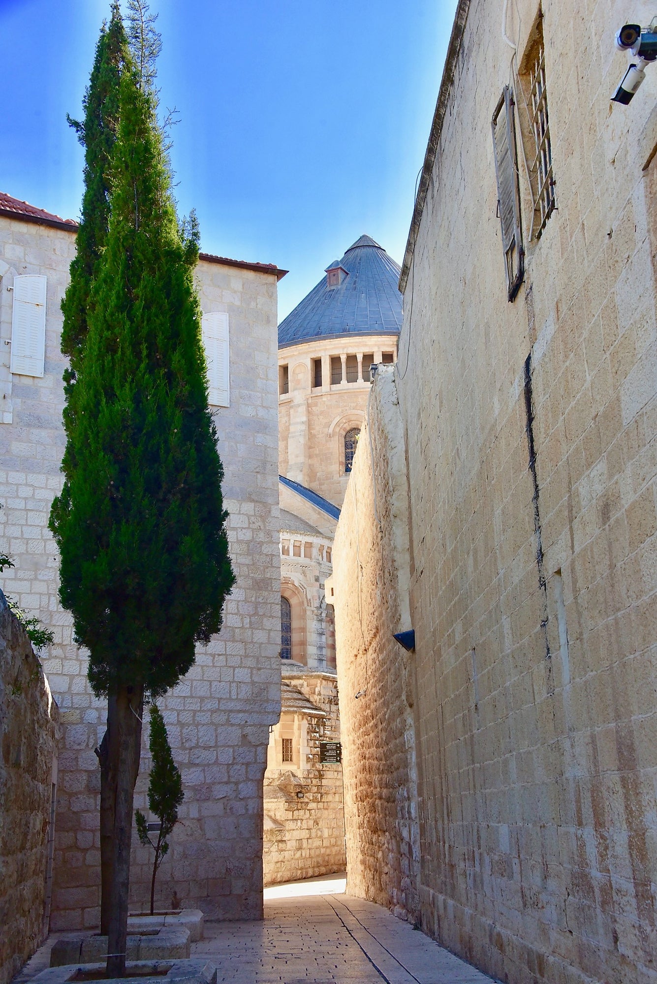 A Play of Lights; Streets and yards of old city