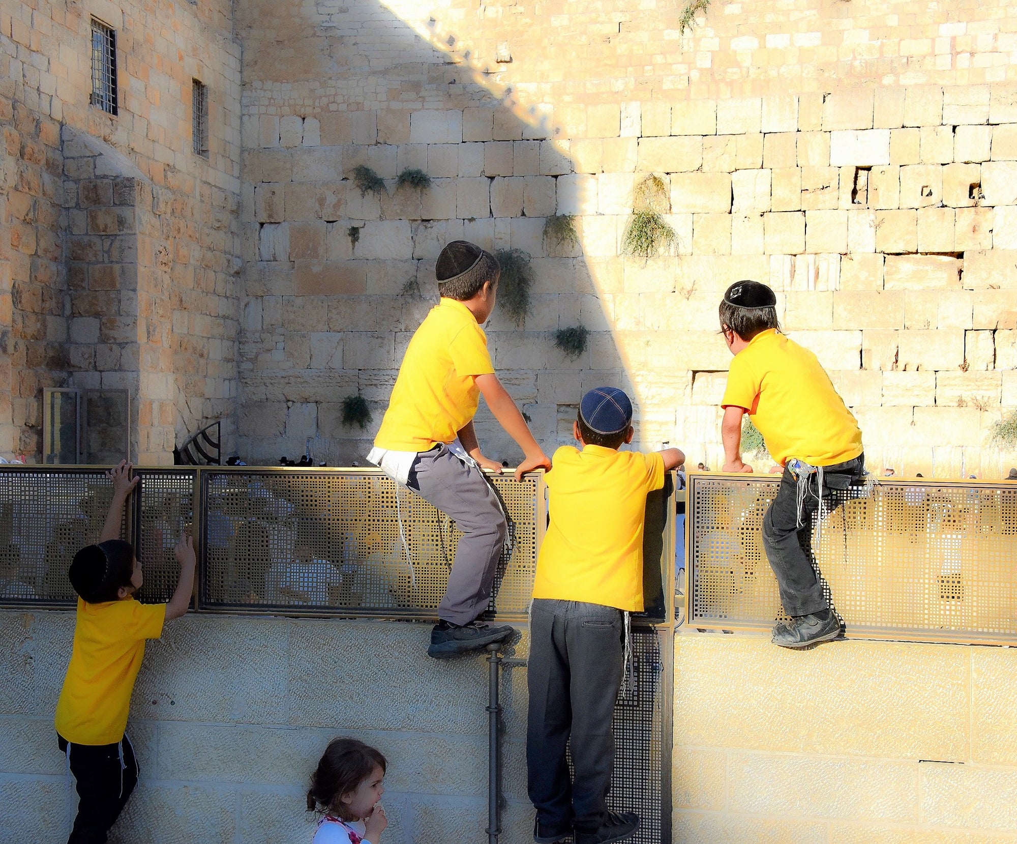 Children by the kotel