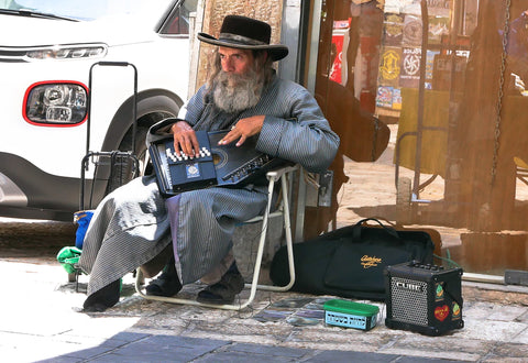 True Art Knows No Boundaries; Jerusalem, Ben Yehudah Street Performer